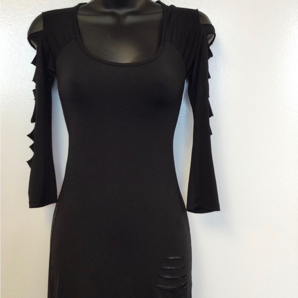 Elegant Black Cut-Out Sleeve Dress
